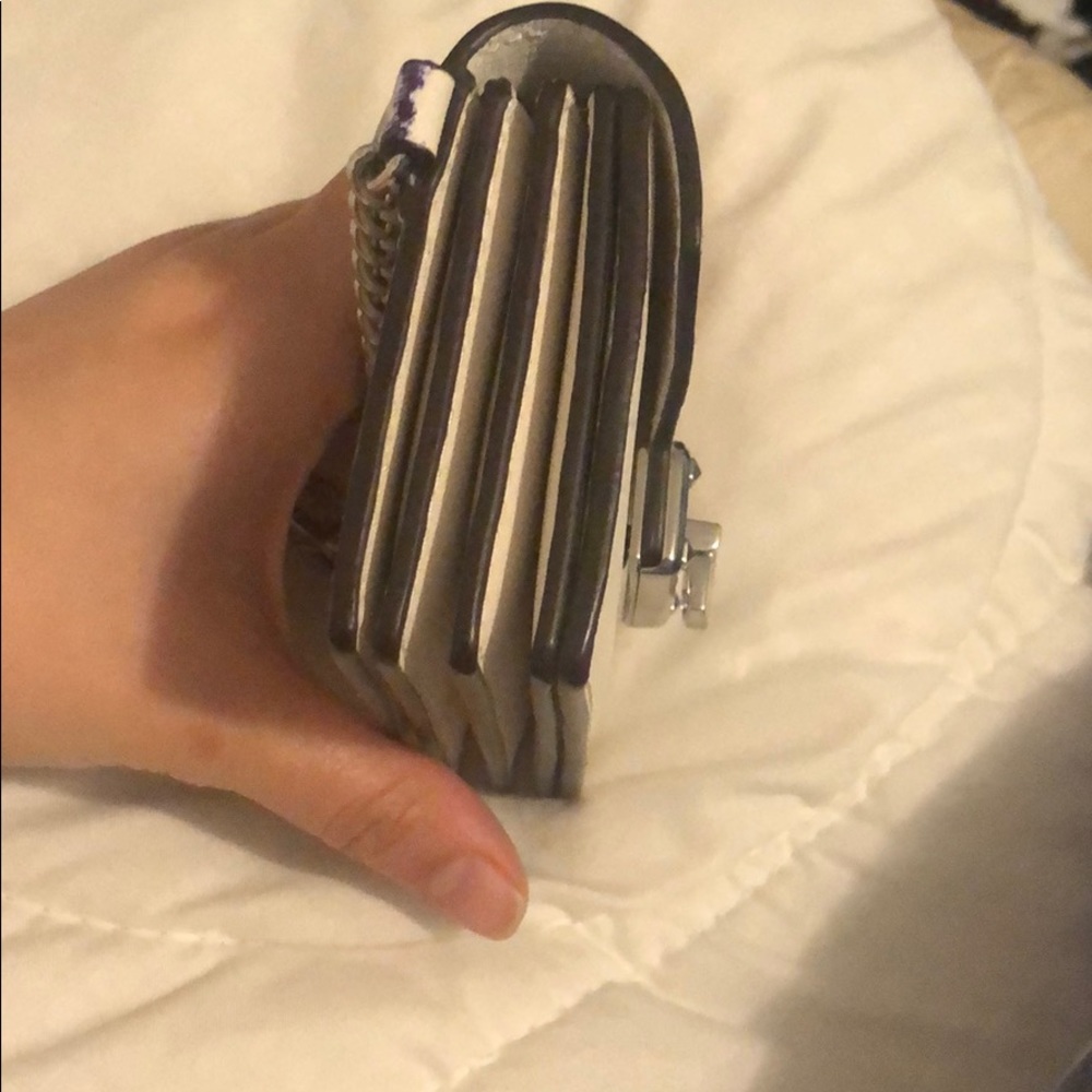 Use - Picture 2 of 4